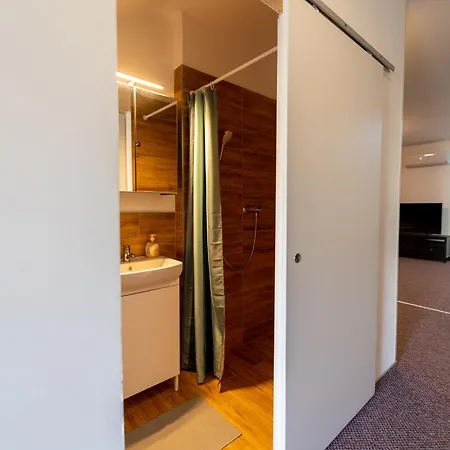 Vousata Dama - Bearded Lady Apartments Prague Room photo